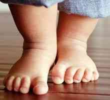 Когато детето започне да ходи, как да се научи детето да ходи, първият обувката