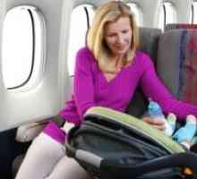 В самолета, заедно с малко дете
