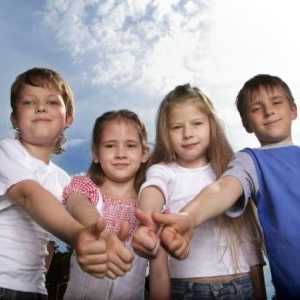 5 Съвета за родители за това как да развиват умения за комуникация на детето.