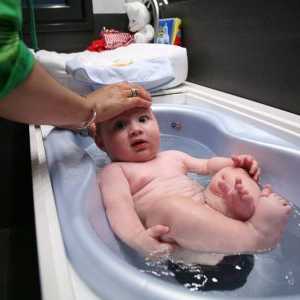 Оптималната възраст за кърмачета започне плуване в банята е на възраст от 2-3 седмици. Плувайте от…