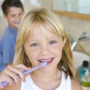 Зъбите при децата, стоматологична помощ бебе